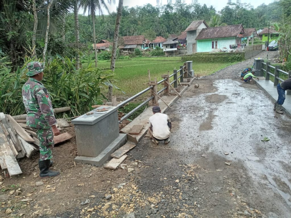 Satgas TMMD Kejar Target Ke – 115 Kodim 0612 Tasikmalaya Pembangunan Jembatan
