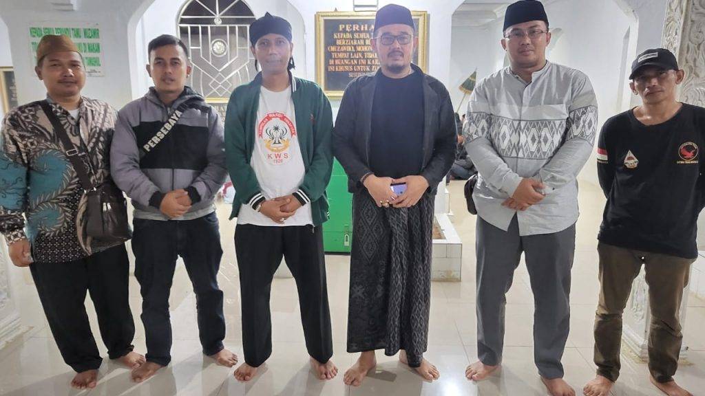 Pengurus KWS Tasikmalaya Ziarah Makam Syekh Abdul Muhyi Pamijahan