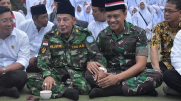 Wakili Kasad, Danrem 071/Wijayakusuma Ziarah Hari Pahlawan Bersama Ulama dan Masyarakat di Kota Pekalongan