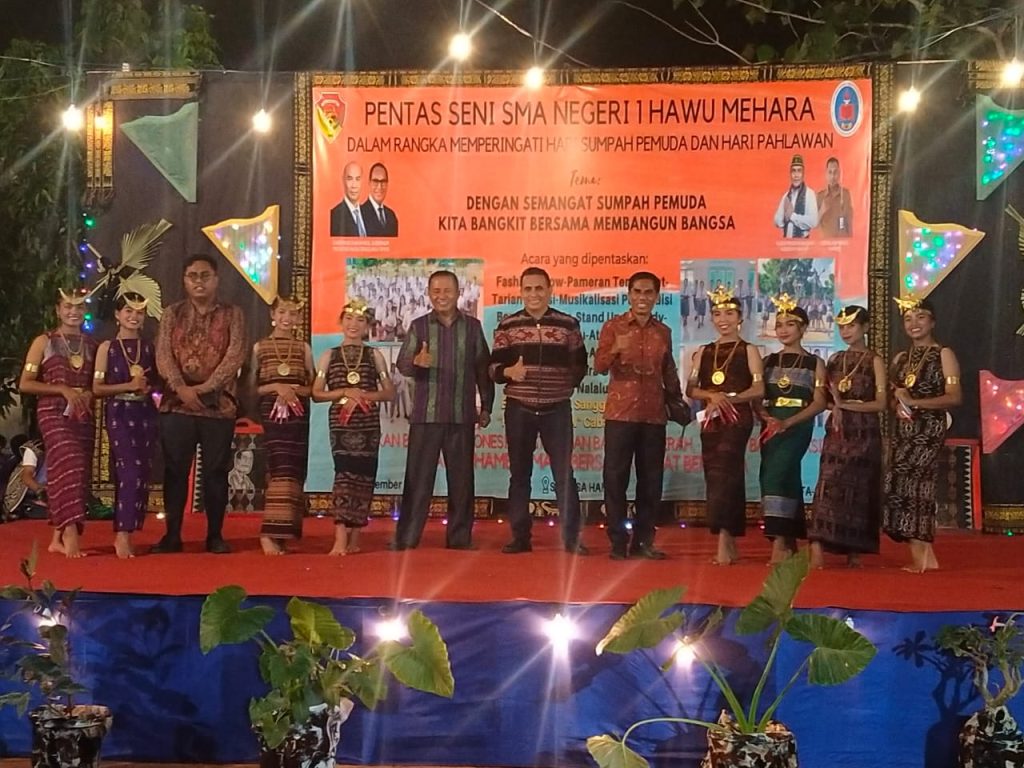 Gali Kreatifitas Murid , SMA Negeri 1 Hawu Mehara Adakan Pensi