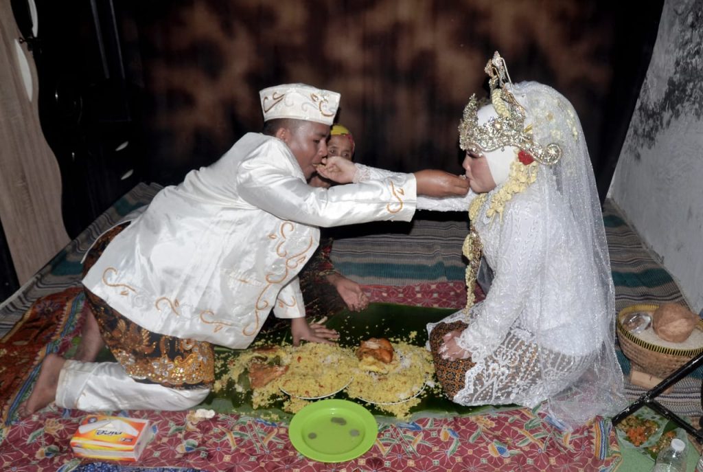 Tradisi Crowokan, di Desa Sukadadi Arahan yang Nyaris Punah