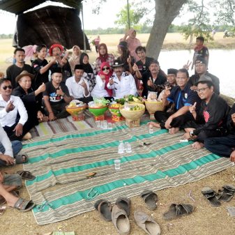 Desa Waru Gelar Adat Sedekah Bumi Buyut Kepuh Dan Buyut Pasir Beling