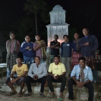 Warga Sabu Raijua Rayakan Hari Pahlawan Di Makam Julian Hendrik  