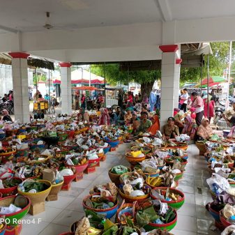 Ritual Sedekah Bumi Bentuk Syukur Warga Desa Tamansari
