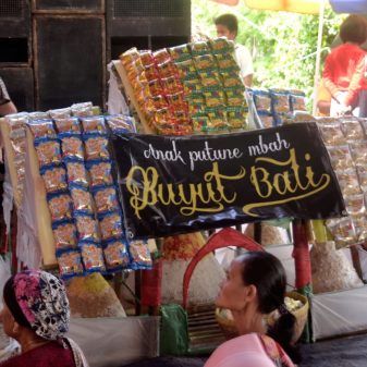 Tradisi Sakral Masyarakat Arahan Kidul, Mbah Buyut Bali