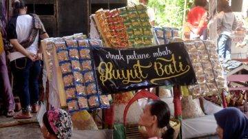 Tradisi Sakral Masyarakat Arahan Kidul, Mbah Buyut Bali