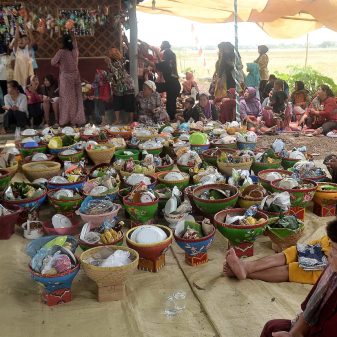 Unjungan Buyut Wira Jambu (Bayong) Desa Waru Disambut Antusias Warga