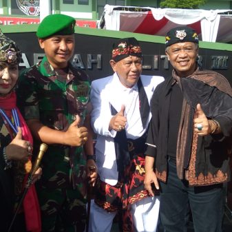 Abah Anton Hadiri Peresmian Monument Kujang Sepasang Brigif 15 di Cimahi