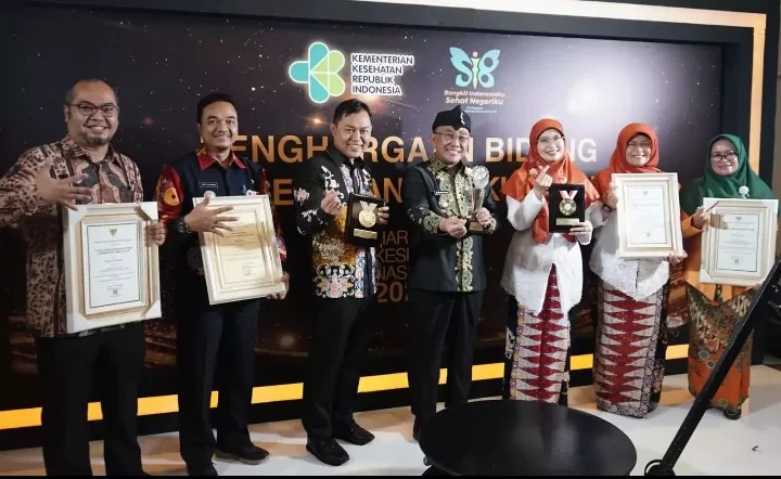 Enam Penghargaan STBM Award Kemenkes Berhasil Diraih Pemkot Depok