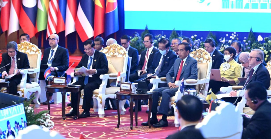 Tiga Fokus Utama Presiden Jokowi Hadapi Tantangan Krisis Ekonomi ASEAN