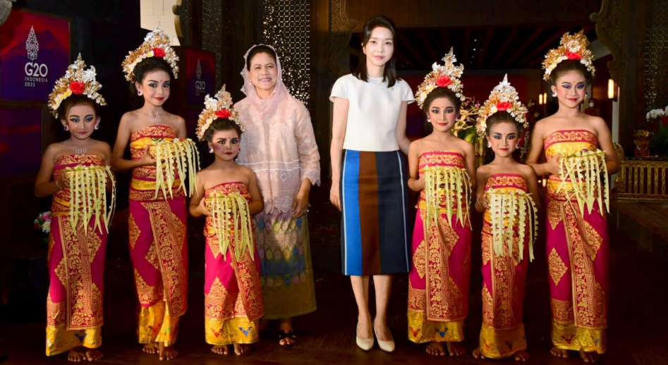 Ibu Iriana Jokowi Lakukan Jamuan Minum Teh Bersama Madam Kim Keon-Hee