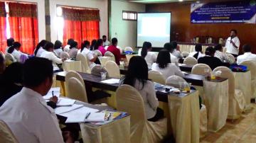 Loka POM Ende Dan Dinkes Ngada Sosialisasi Bahaya Obat Tradisional Mengandung Bahan Kimia Obat