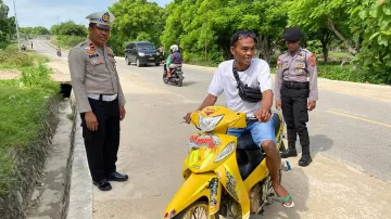 Ciptakan Keamanan dan Kenyamanan Saat Nataru, Sat Lantas Polres Sabu Raijua Laksanakan Operasi Lilin 