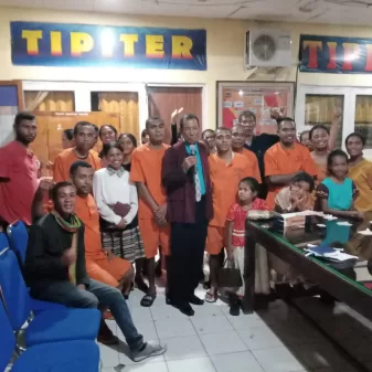 Rayakan Hari Natal bersama Tahanan di Polres Alor, NTT