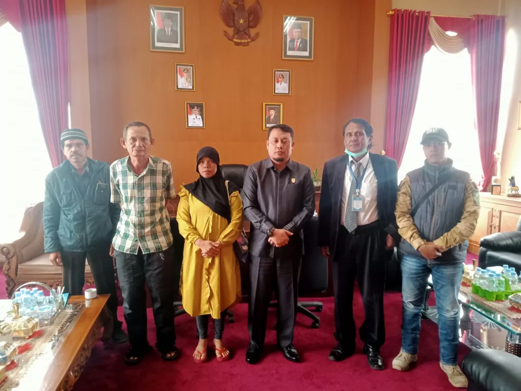 Kuasa Hukum Keluarga Tiara Fadilla Hendra Warman, SH mendatangi Kantor DPRD Kota Payakumbuh