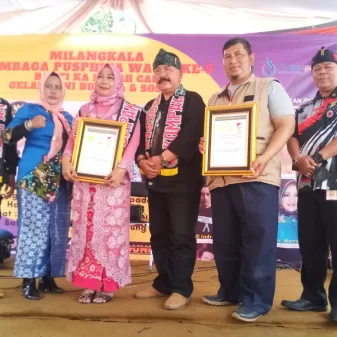 Milangkala ke-5 Lembaga Perempuan Puspitha Watie  dengan Tema” Bakti ka lemah cai”