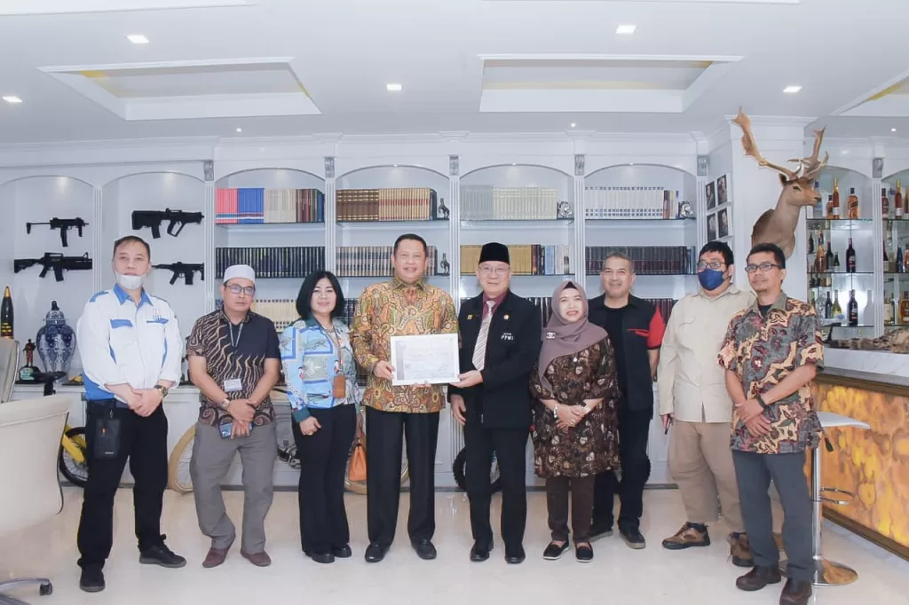 Ketua MPR RI Bamsoet Ajak Pewarta Warga Promosikan Sektor Pariwisata dan UMKM