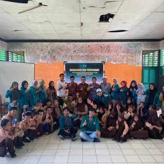 Mahasiswa KKN UMMA Gelar Sosialisasi Stop Pernikaham Dini dan Gerakan Wajib Belajar 12 Tahun