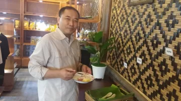 Idea Kreatif, Staff TA Komisi X DPR RI: Mengantar Warung Godhong Gedhang Ramai Pengunjung