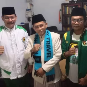 Sugeng Purnomo Bacaleg PPP Hadiri Pengajian Wartawati MT Qurota Ayun