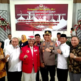 115 EXS ANGGOTA NII DIBAI’AT ANTON MANTAN KAPOLDA JABAR DAN CENG MUJIB ALMAGARI, KEMBALI KEPANGKUAN NKRI