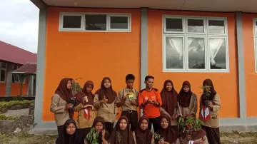Kegiatan Penanaman Pohon Ambalan Tunas Pioneer UPT SMAN 3 Pinrang