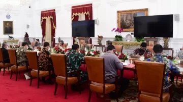 Presiden Jokowi Instruksikan Jajaran Jaga Ketersediaan Dan Tekan Harga Bahan Pokok