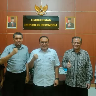 Padma Temui Ombudsman Lapor Pemkab Flotim Belum Bayar Jasa Nakes RSUD Larantuka