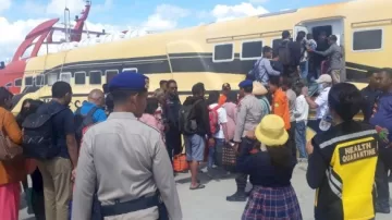 Amankan Kenyamanan Arus Mudik, Subsatgas Polairud Polda NTT Siaga Di Pelabuhan Tenau Kupang
