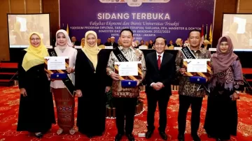 Kasad Jenderal TNI Dr. Dudung Abdurachman Sandang Predikat Terbaik Program Doktor