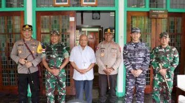 Siaga Semana Santa 2023, Kapolda NTT Dan Dandrem 161 Wira Sakti Temui Uskup Larantuka