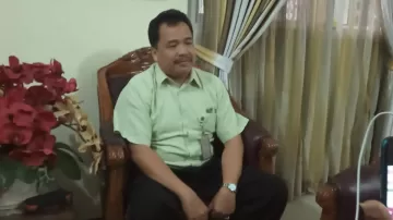 Kepala UPTD SPNF SKB Depok Giat Ujian Kesetaraan Paket A Dan B