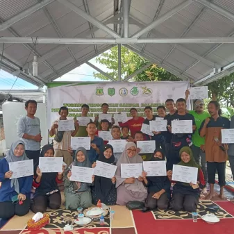 Yayasan Masyarakat Peduli Pinrang H.M.THAMRIN Giat Workshop Pengolahan Sampah