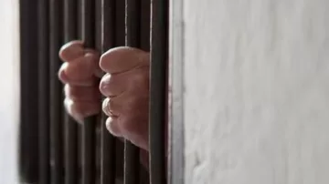 Akhirnya Tersangka Kasus Dugaan Tindak Pidana BBM Di Sabu Raijua Di Tahan Kejati NTT