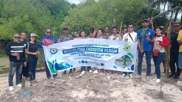 Peringati Hari Mangrove Sedunia, BKKPN Wilayah Kerja Sabu Raijua Tanam 1000 Mangrove 
