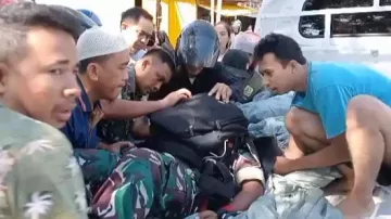 Prajurit Kopasgat Selamat Dalam Kecelakaan Terjun Payung Dengan Mendarat Darurat di Maros