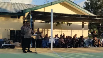 Wakapolres Sabu Raijua Buka Turnamen Bola Volly Kapolsek Sabu Barat Cup 