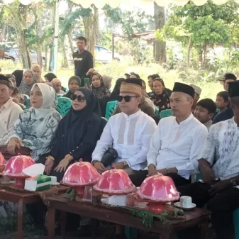 Peletakan Batu Pertama Mesjid Baiturrahim Hj. Nur Aini, Kecamatan Mattiro Bullu Pinrang