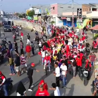 Sambut Kemerdekaan RI Ke-78, Warga RW 017 Tambun Selatan Giat Pawai dengan Meriah