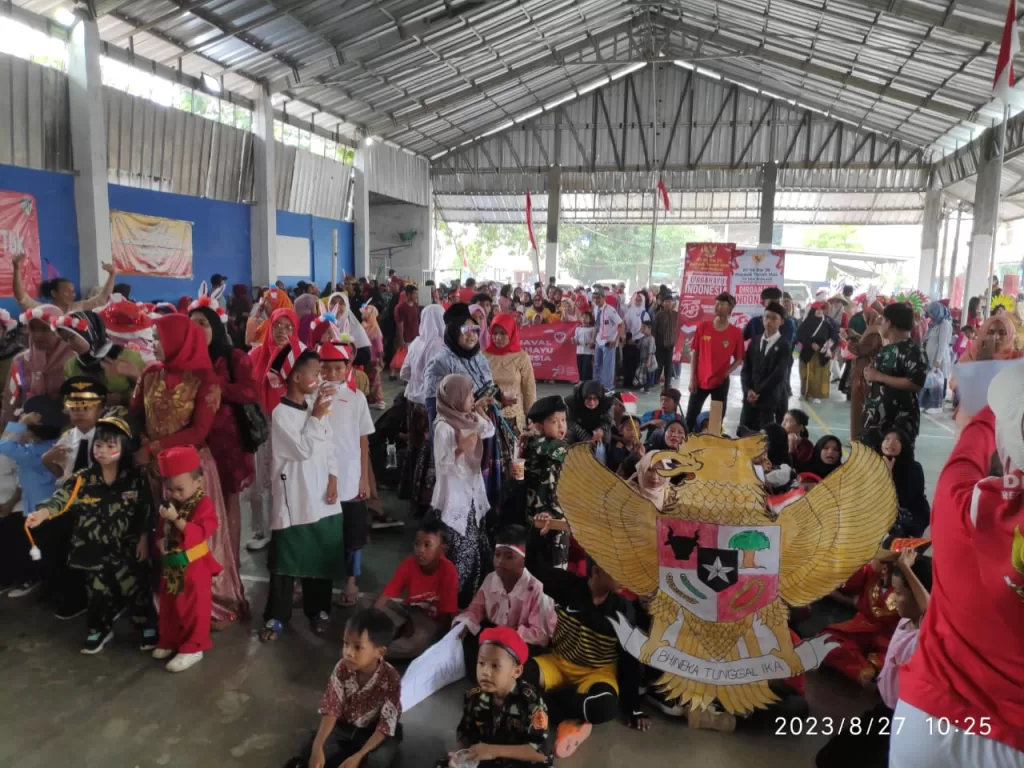 Merayakan Hari Kemerdekaan RI Ke-78, Warga Pondok Tanah Mas Cibitung Lakukan Karnaval