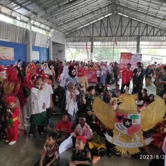 Merayakan Hari Kemerdekaan RI Ke-78, Warga Pondok Tanah Mas Cibitung Lakukan Karnaval