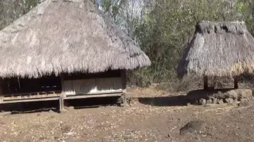 Kitab Sakral Manusia Dhawe Di Nagekeo Flores : Perintah Iman Dan Lestari Alam