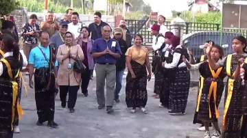 Pro Tenun Ikat Ngada, PKBM Bravostar Mataloko Sambut DJKI Kemenkumham