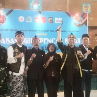 Pasanggiri Pencak Silat Sundawi Wirabuana Se-Jawa Barat Dibuka Abah Anton Charlian Ketua Kordinator GNPP Prabowo-Gibran