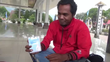 Tiga Hari Pasca Insiden Tribun Lebijaga Minus Penyelesaian, Wartawan Albert Ditarik Balik Sikka