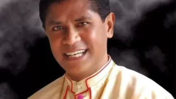 Uskup Agung Ende Mgr Vincentius Sensi Potokota Tutup Usia 72 Tahun