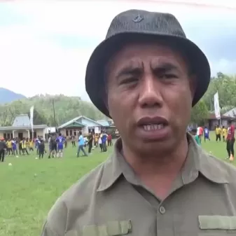Sekolah Bola Bintang Timur Bajawa Rebut Hati Warga, Manager Fredy Mawo Siap Berkibar