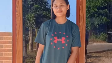 1 Desember, Adik Anumerta Bharatu Boy Jawa Menuju Kupang Berproses Masuk Polri