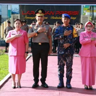 Wakapolda Sulut Drs. Jan de Fretes, Resmi Sandang Bintang Dua