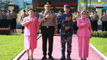 Wakapolda Sulut Drs. Jan de Fretes, Resmi Sandang Bintang Dua